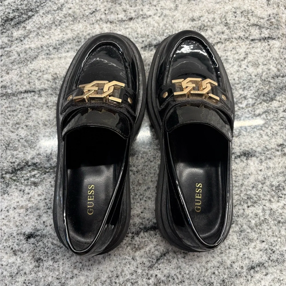 Guess Keates Lug-Sole Loafers - Picture 3 of 6